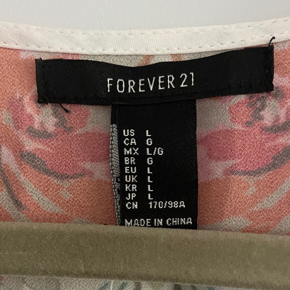 Forever 21 Sheer Floral Open-Front Kimono in Ivory, Coral & Green - Picture 3 of 8